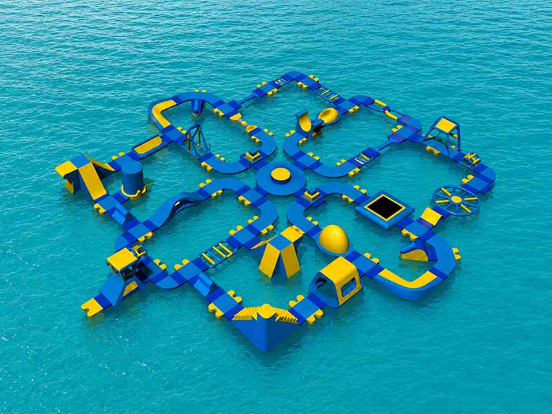 E109205 Inflatable Water Assault Course - Image 1