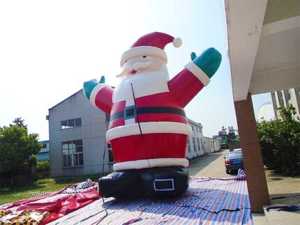 Giant Christmas Inflatables